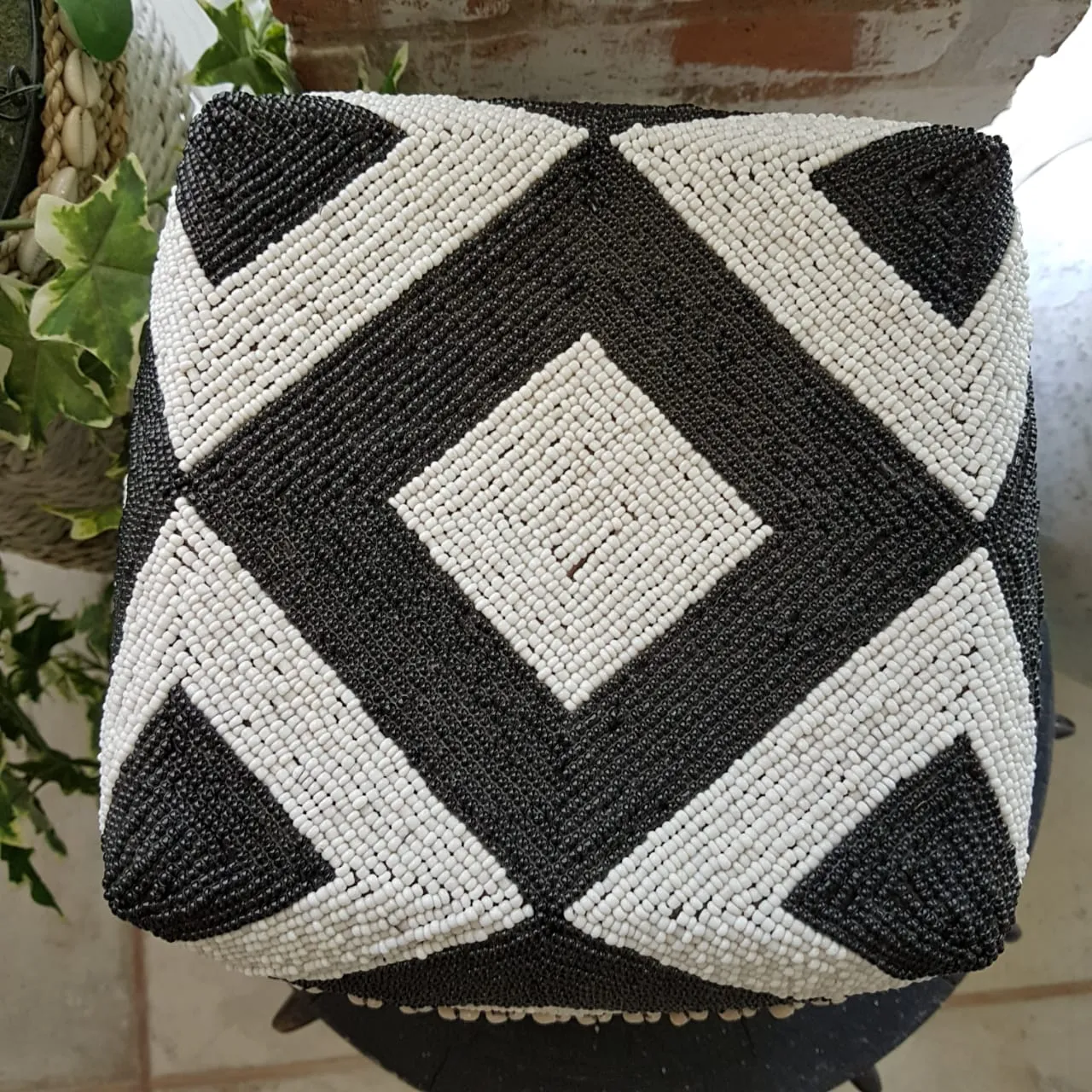 Black & White Zebra Pattern Bead & Bamboo Box Set With Shells