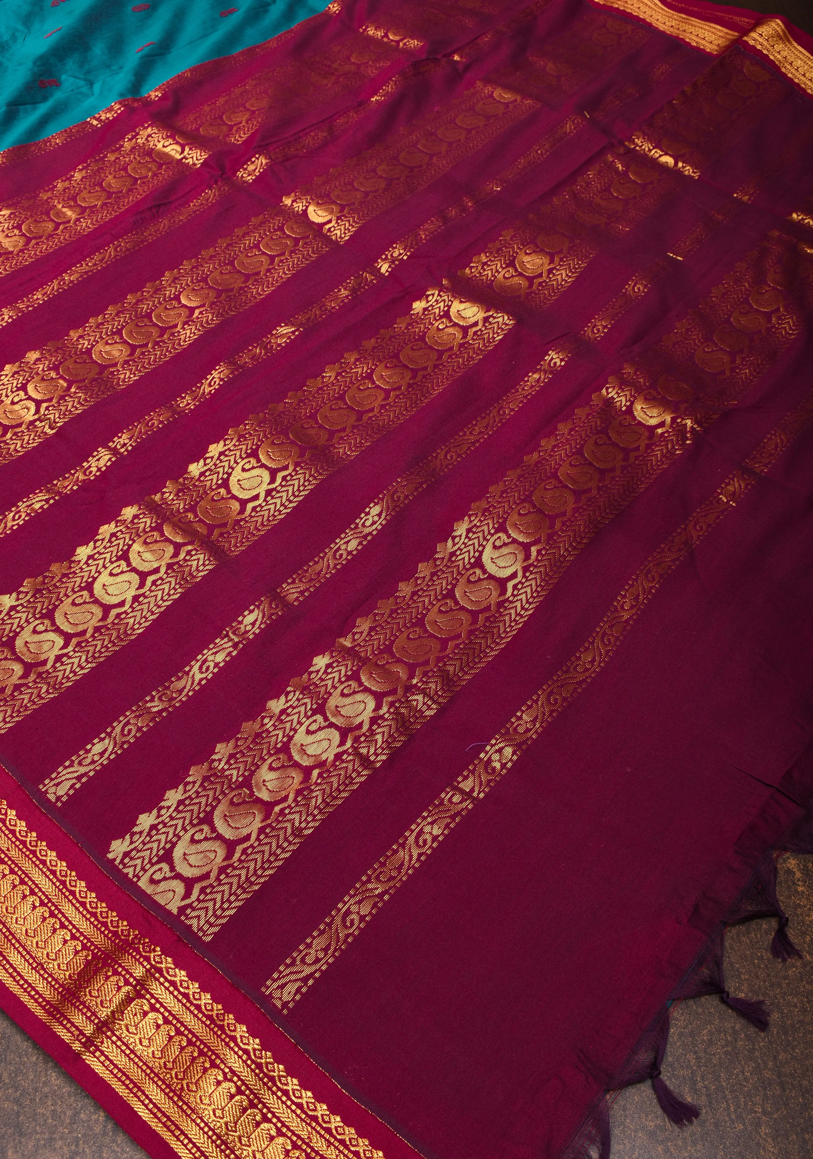 Dark Aquamarine Cotton Silk Saree with Contrast Zari Border and Pallu
