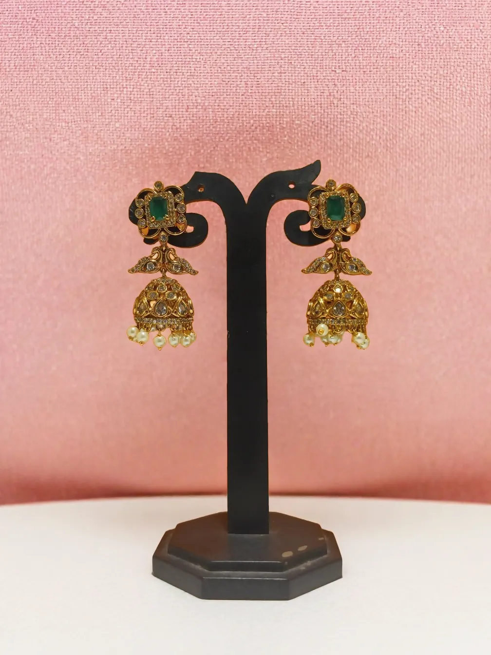 Matte finish white-green block stone pearl earrings (TPT)