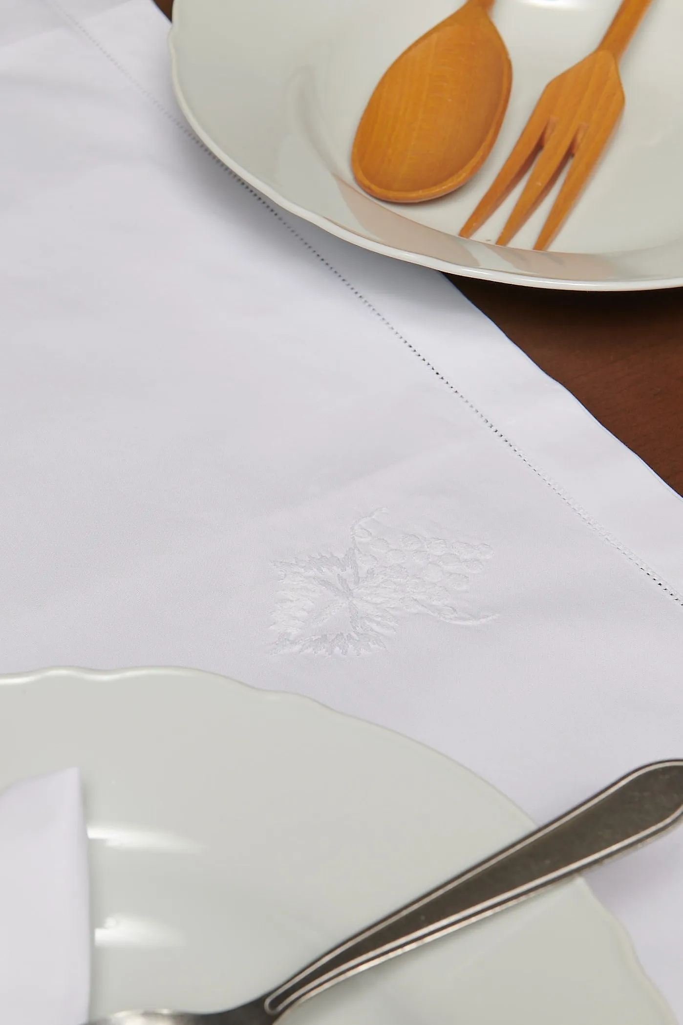 Table Runner Timeless Vines (40 x 200 cm)